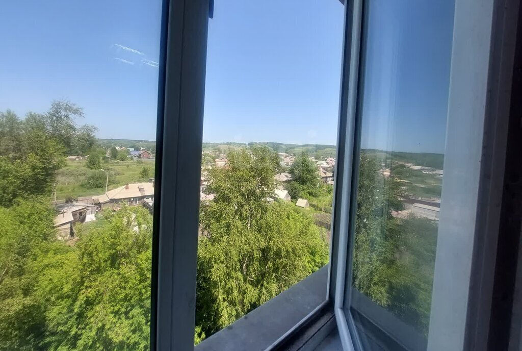 комната г Ачинск ул Коминтерна 61 фото 3