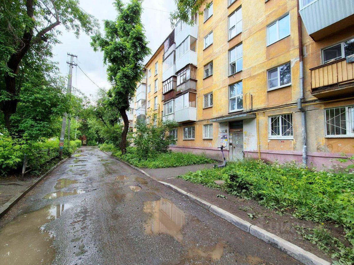 квартира г Екатеринбург р-н Орджоникидзевский пр-кт Космонавтов 49а фото 1