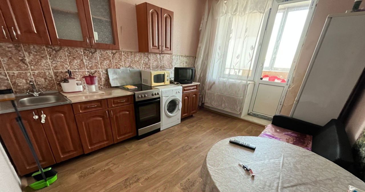 квартира г Казань р-н Ново-Савиновский Яшьлек пр-кт Ямашева 103а фото 2