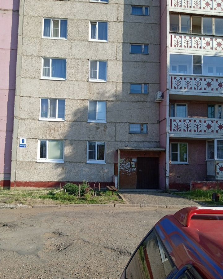 квартира г Яровое квартал В, 8 фото 1