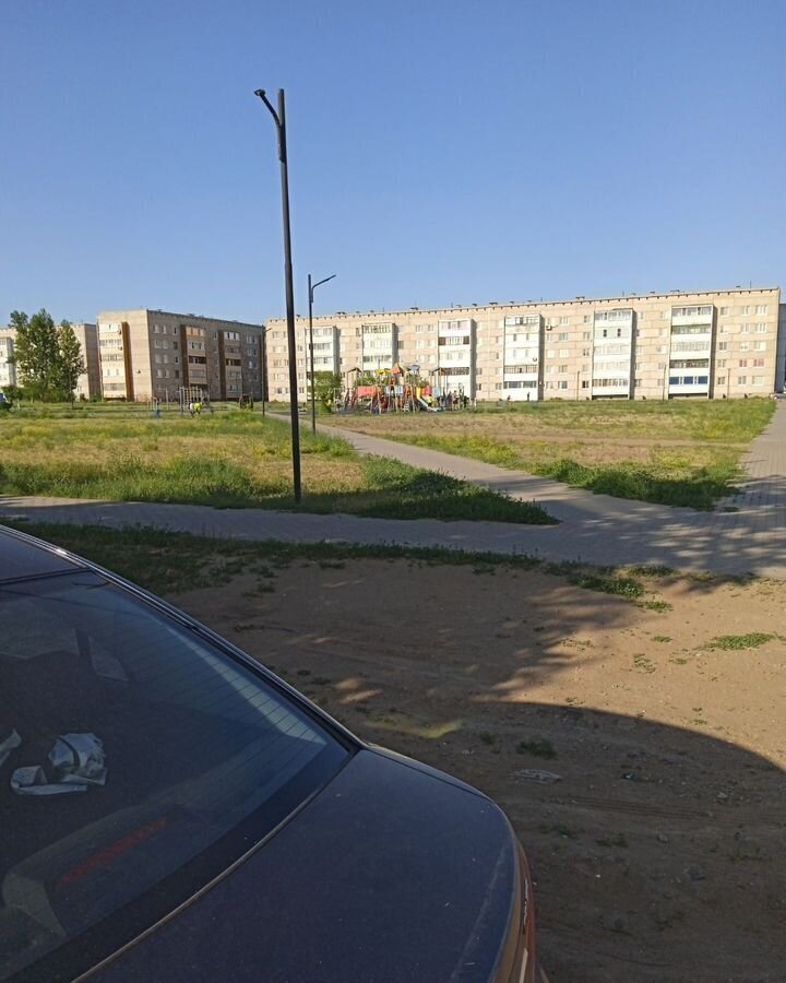квартира г Яровое квартал В, 8 фото 3