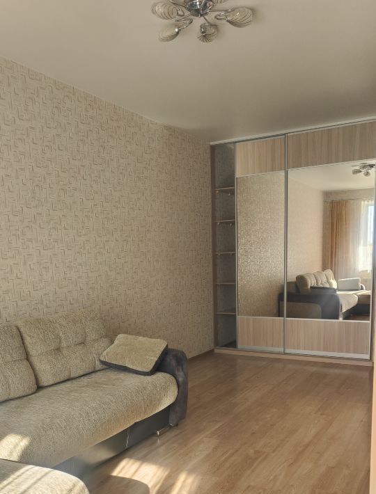 квартира г Омск р-н Кировский пр-кт Комарова 11 фото 10
