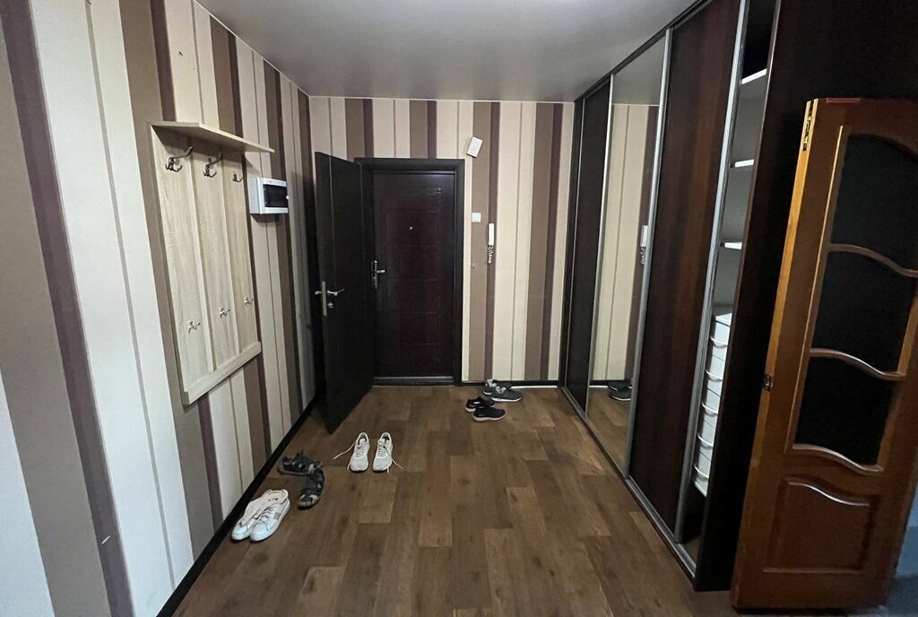 квартира г Омск ул Дмитриева 1/1 фото 11