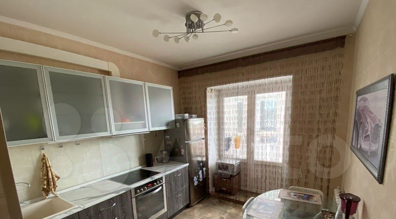 квартира г Старый Оскол Дубрава 1 кв-л, 11 фото 1