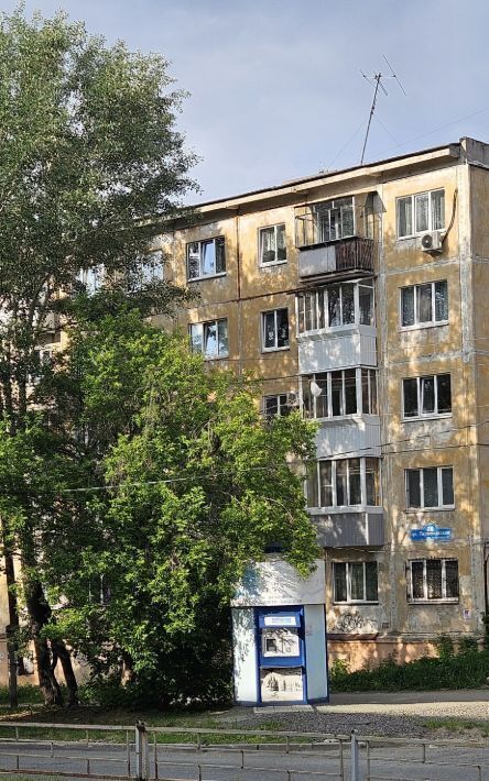 квартира г Нижний Тагил р-н Ленинский ул Первомайская 66 фото 1