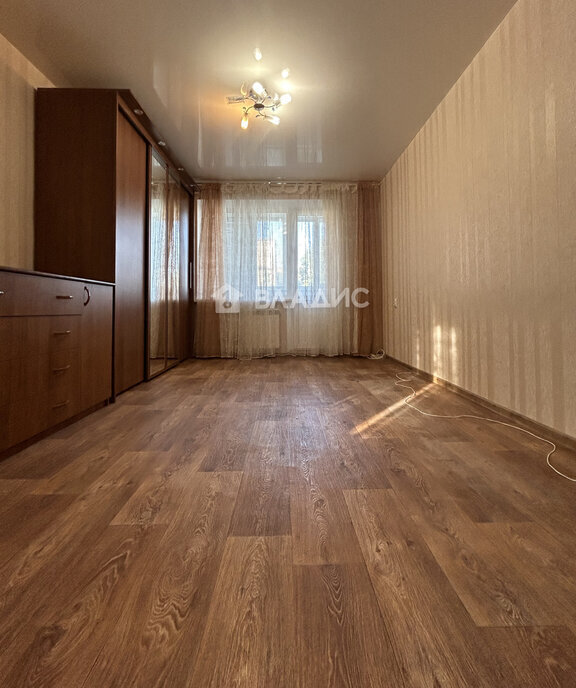 квартира г Волгоград р-н Дзержинский ул Шекснинская 16 фото 6