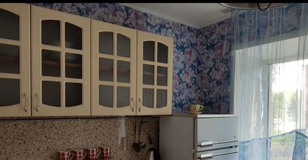 квартира г Новокузнецк р-н Куйбышевский ул Веры Соломиной 28 фото 1