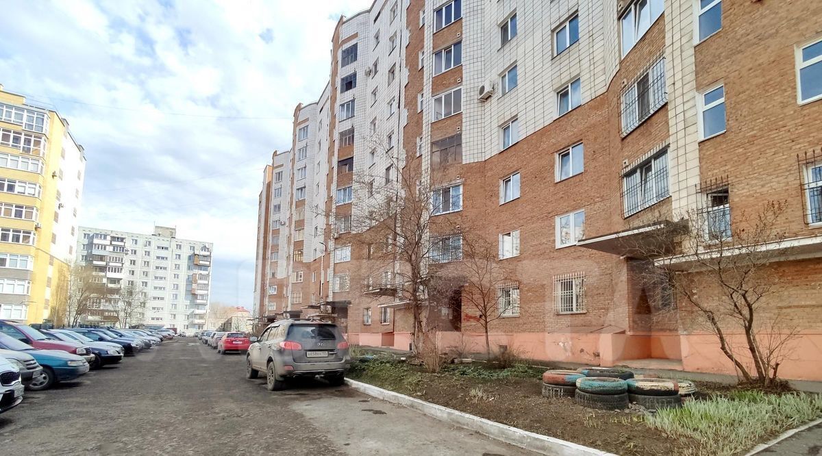 квартира г Омск р-н Центральный ул 10 лет Октября 147 фото 4