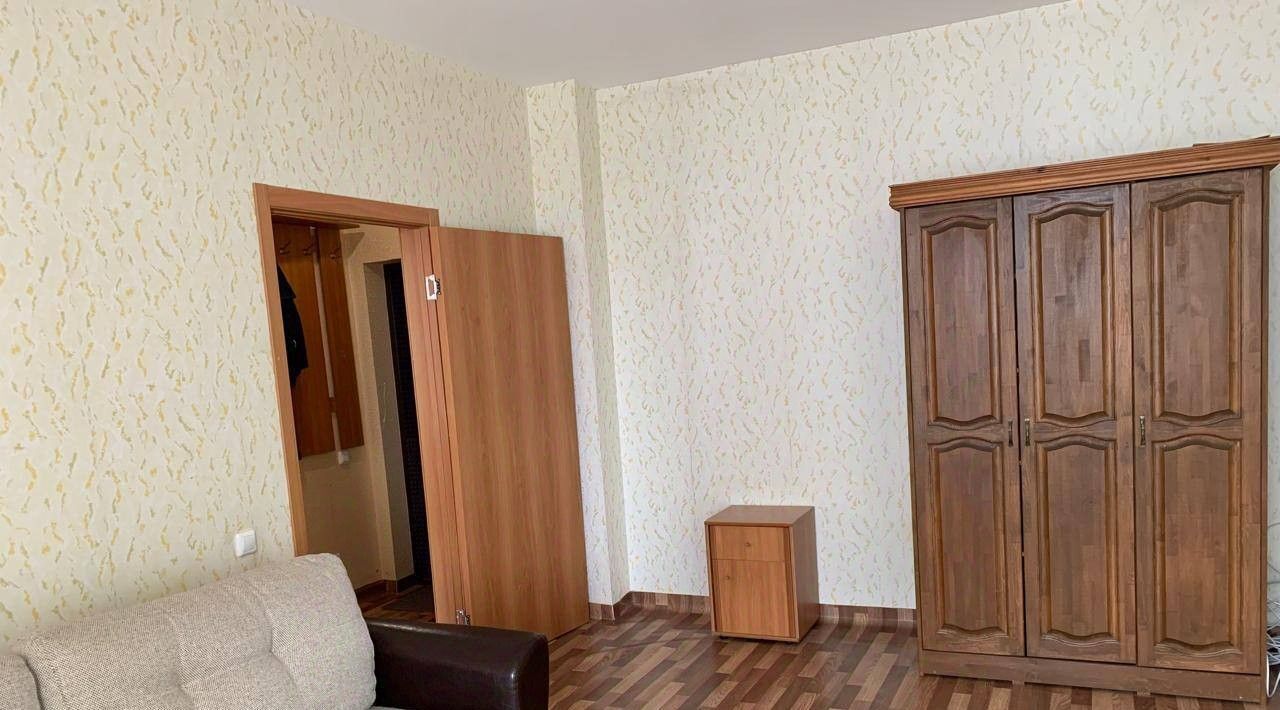 квартира г Красноярск р-н Свердловский наб Ярыгинская 17 фото 6