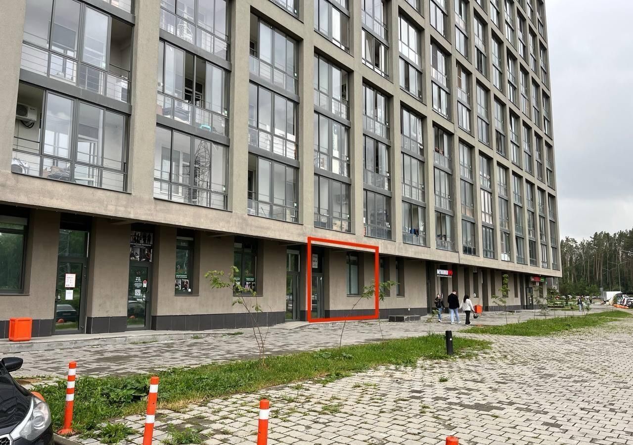 свободного назначения г Екатеринбург р-н мкр Светлый Уктус 4, р-н Чкаловский фото 1