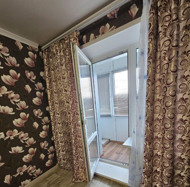 квартира г Саратов р-н Ленинский ул им Куприянова А.И. 16а фото 3