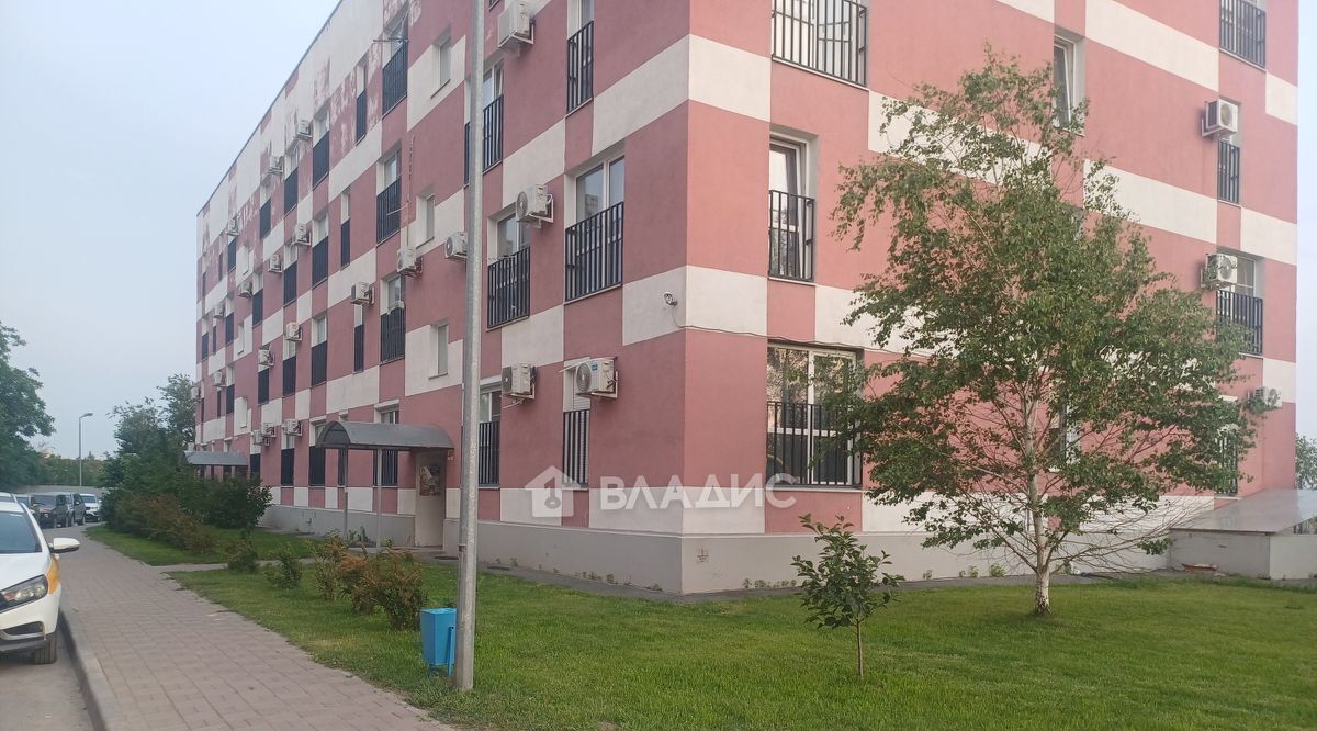 квартира г Волгоград р-н Дзержинский пер Квартальный 11а фото 14