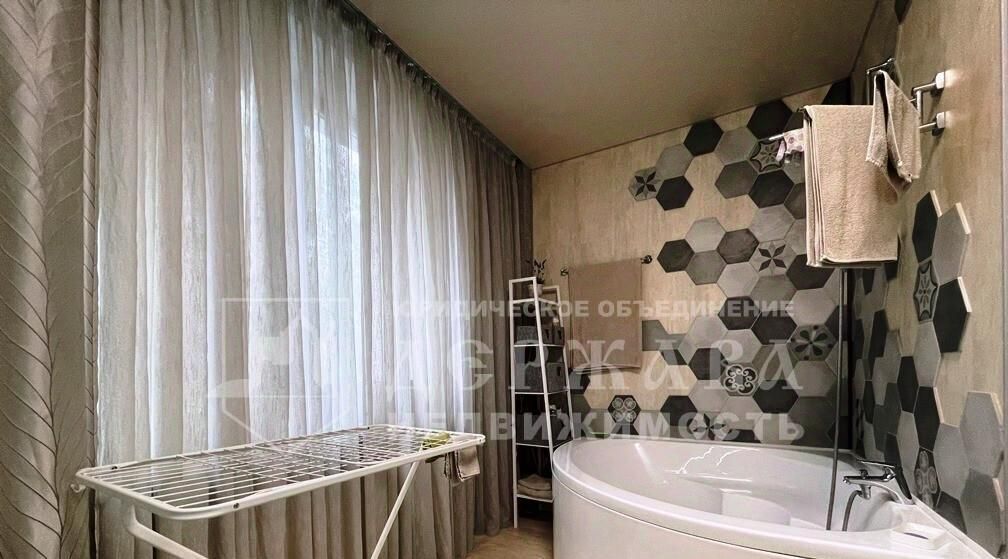 квартира г Кемерово р-н Центральный наб Притомская 13 фото 21
