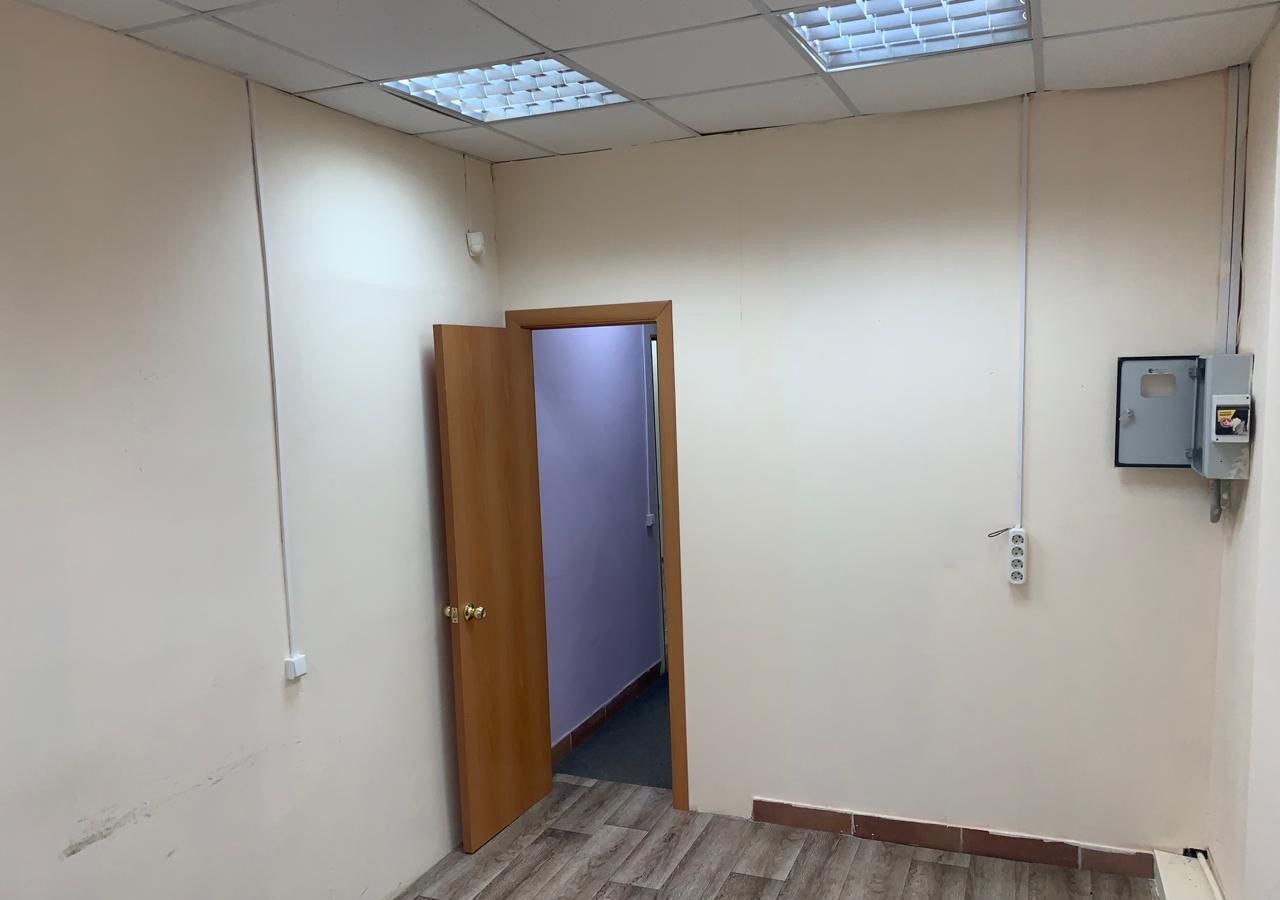 офис р-н Азнакаевский г Азнакаево ул А.Гурьянова 4 Республика Татарстан Татарстан, муниципальное образование Азнакаево фото 3