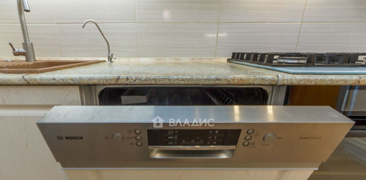 квартира г Калининград р-н Ленинградский ул В.Денисова 24 фото 8