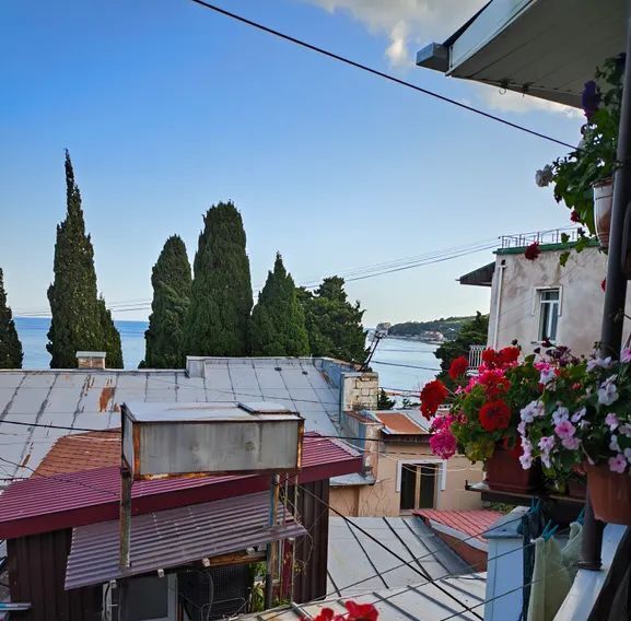 комната г Ялта пгт Гурзуф ул Ленинградская 13 фото 2