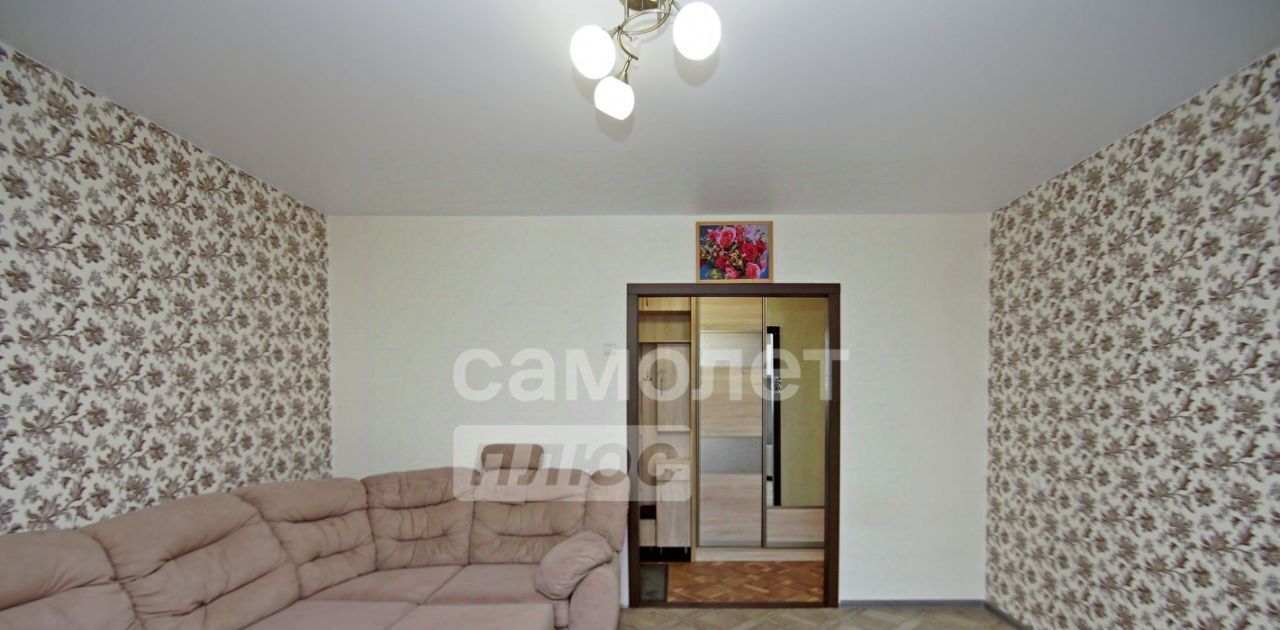 квартира г Омск р-н Кировский ул Дианова 18к/1 фото 2