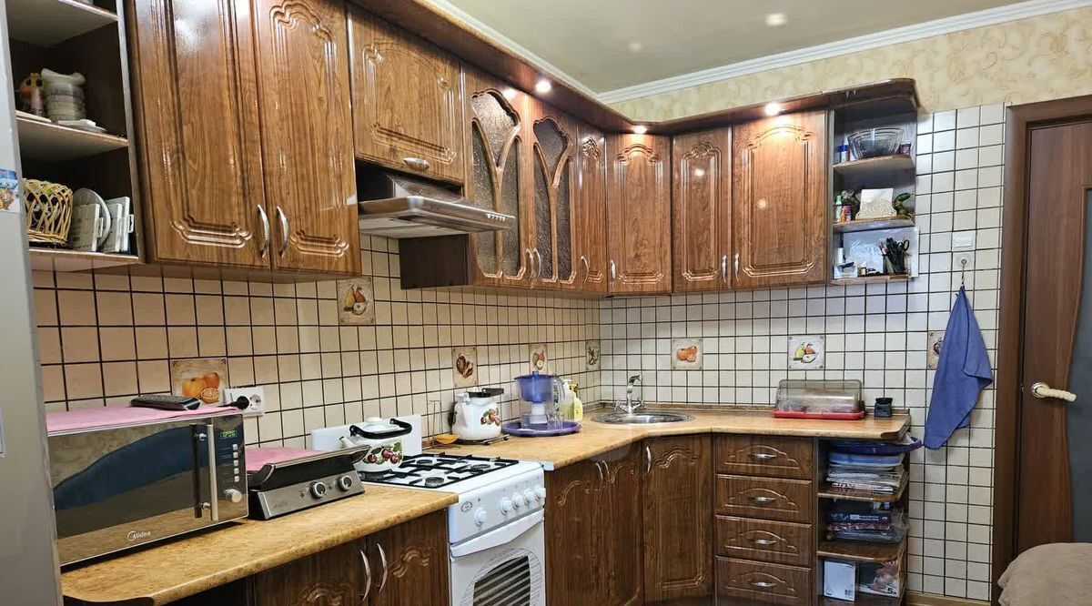 квартира г Саратов р-н Кировский пр-д 1-й Топольчанский 4 фото 1