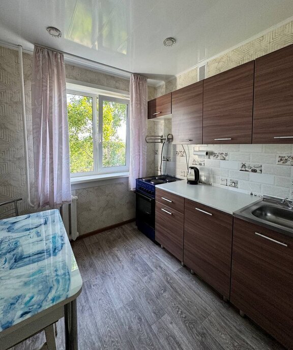 квартира г Братск Пихтовая улица, 50А фото 3