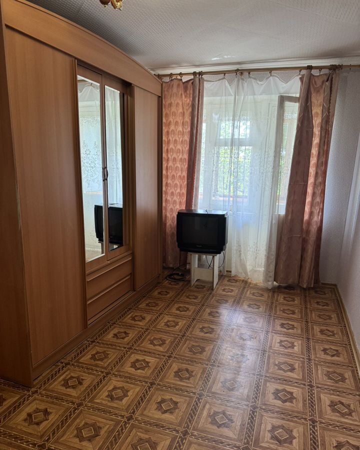 квартира г Волгоград р-н Красноармейский ул., 32, Респ Удмуртская фото 2