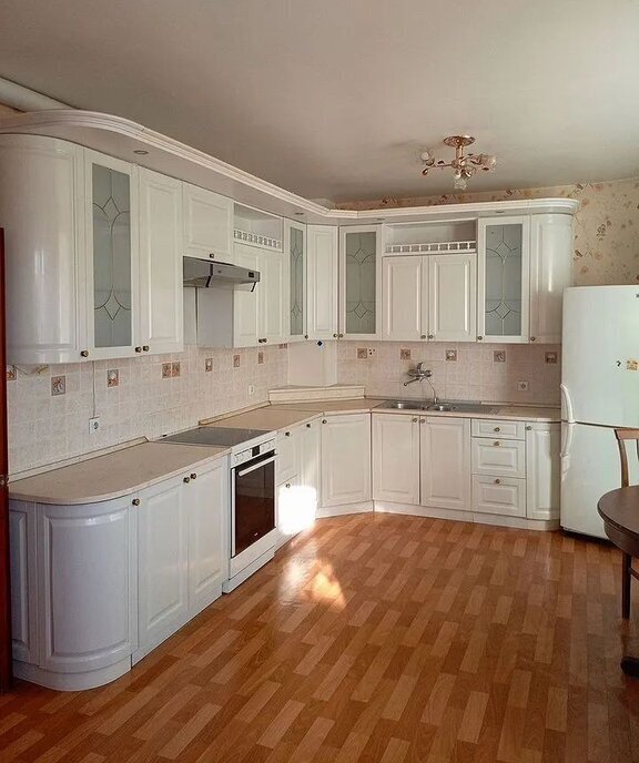 квартира г Тюмень ул Грибоедова 15к/2 фото 1