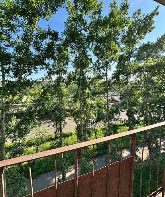 квартира г Братск Пихтовая улица, 50А фото 18