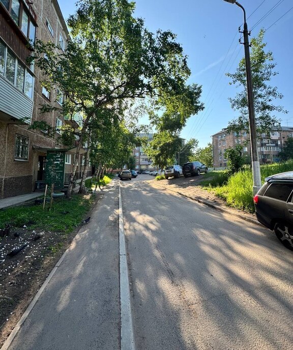 квартира г Братск Пихтовая улица, 50А фото 24