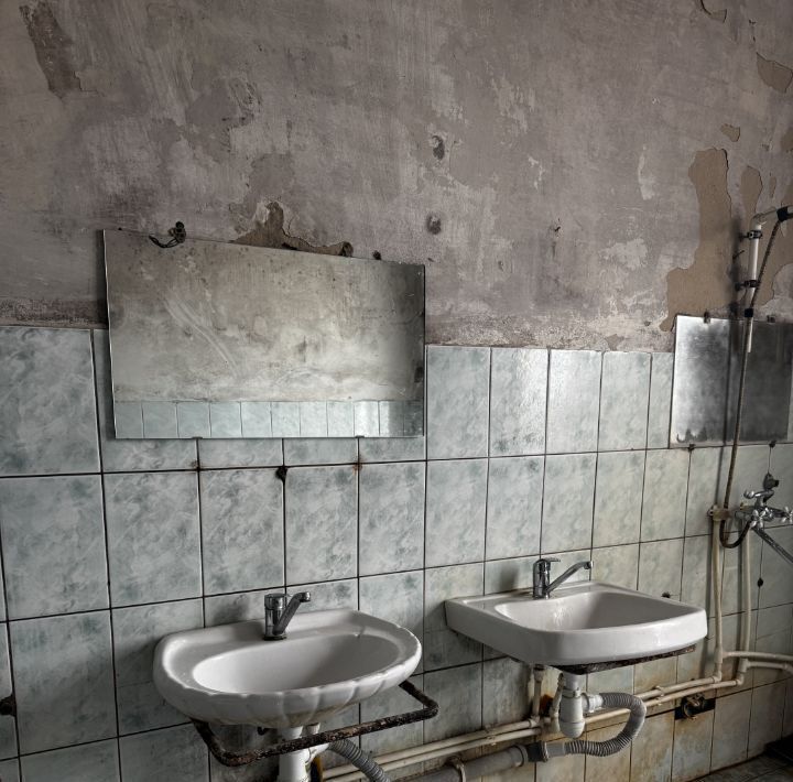комната г Волгоград р-н Центральный ул Советская 26а фото 6