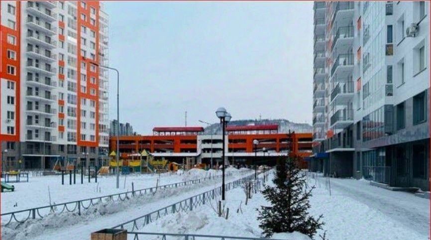 квартира г Красноярск р-н Свердловский ул Лесников 37б фото 1