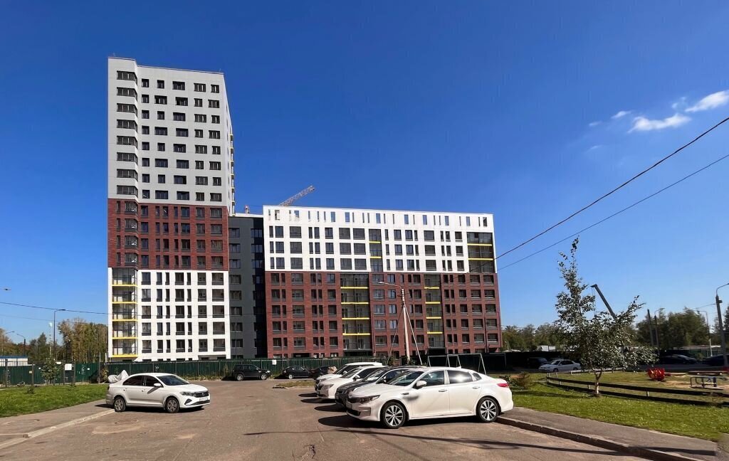 квартира г Ярославль ш Тутаевское 93б фото 2