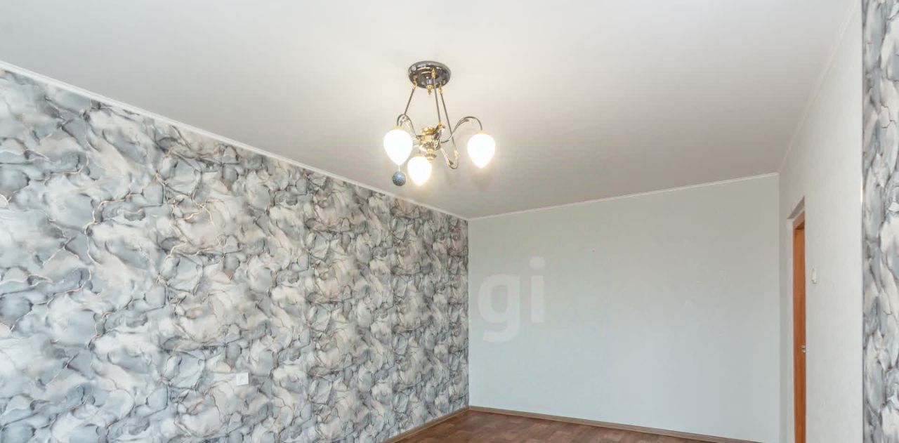 квартира г Омск р-н Кировский ул Дианова 22 фото 6