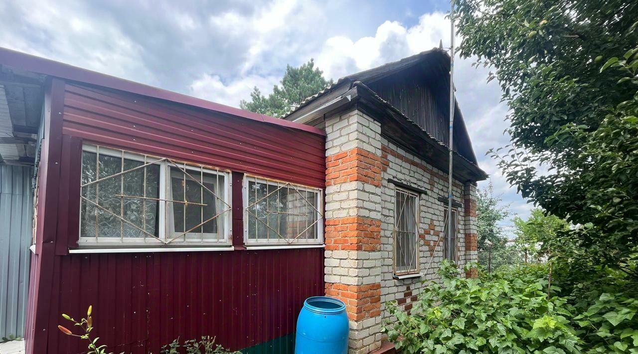 дом г Аткарск снт Изумруд фото 1