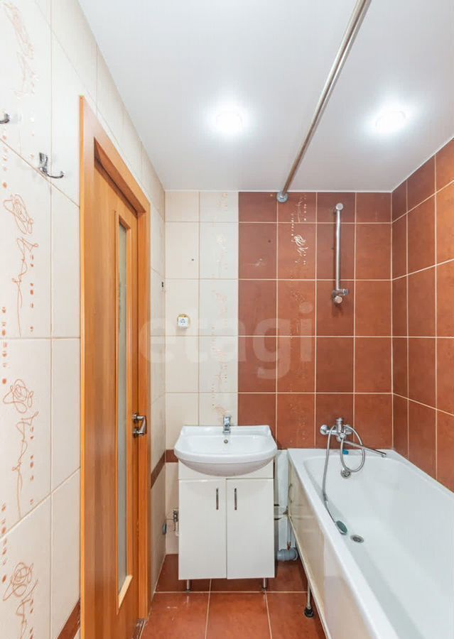квартира г Омск р-н Кировский ул Дианова 22 фото 28