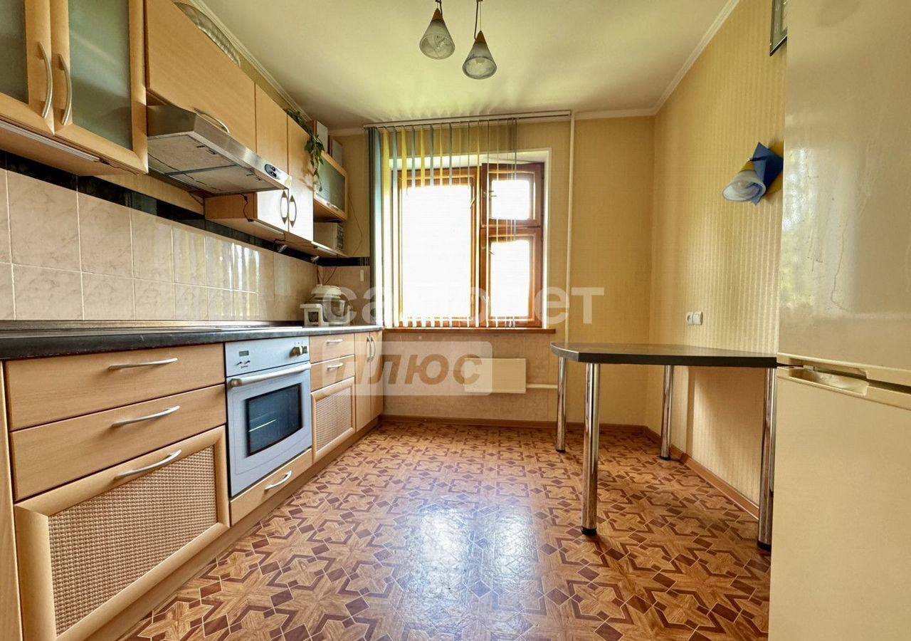 квартира г Тольятти р-н Автозаводский 10-й квартал б-р Луначарского 13 фото 4