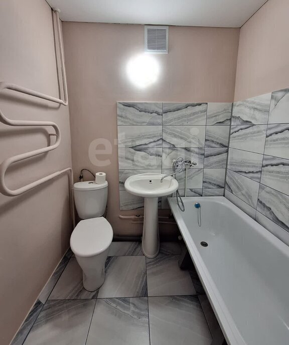 квартира г Комсомольск-на-Амуре ул Аллея Труда 59к/2 фото 4
