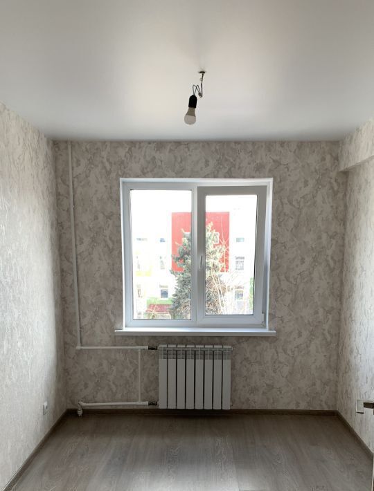 квартира г Омск р-н Центральный ул 4-я Челюскинцев 117а пос. Амурский фото 15