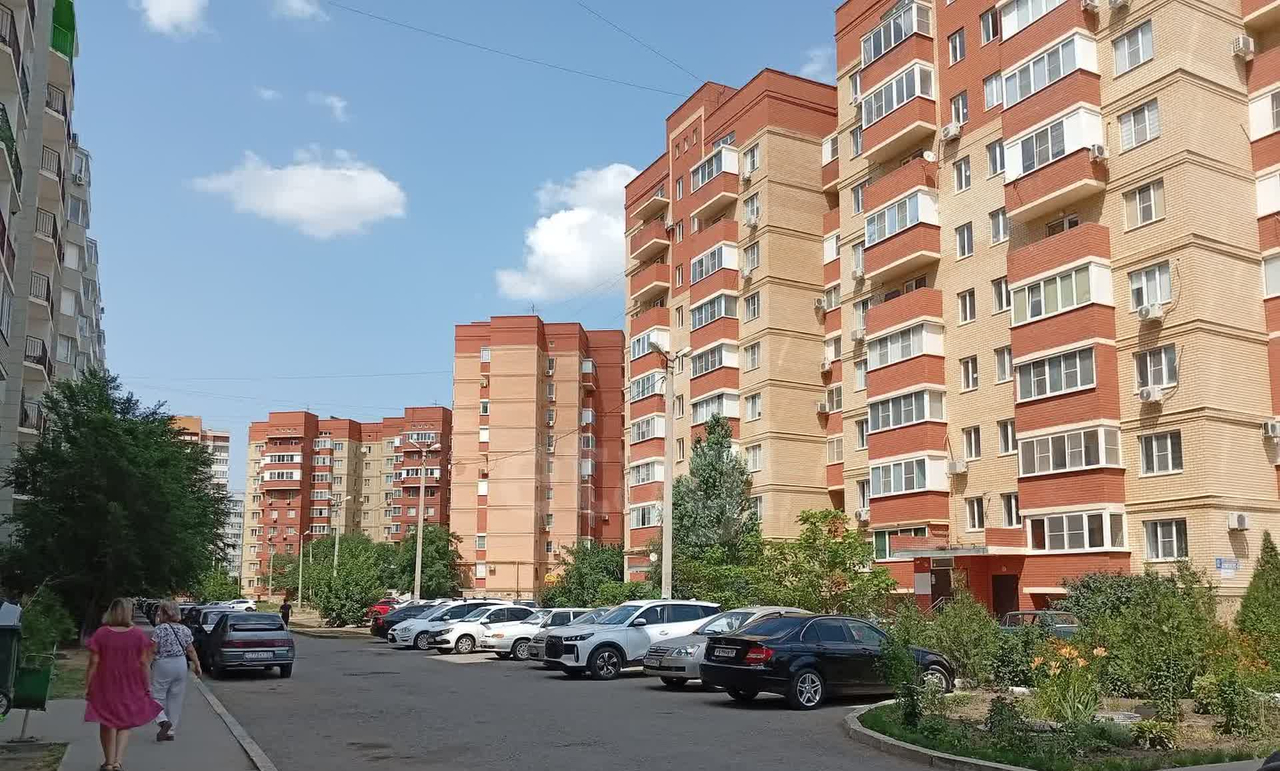 квартира г Астрахань ул Бабаевского пер Бабаевского 1/1 м-н фото 1