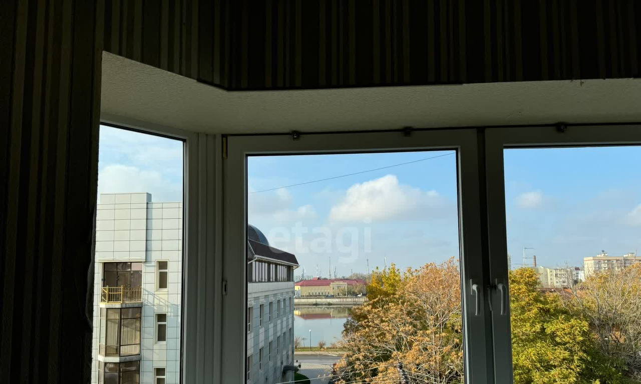 квартира г Астрахань ул Менжинского 4/1 фото 6