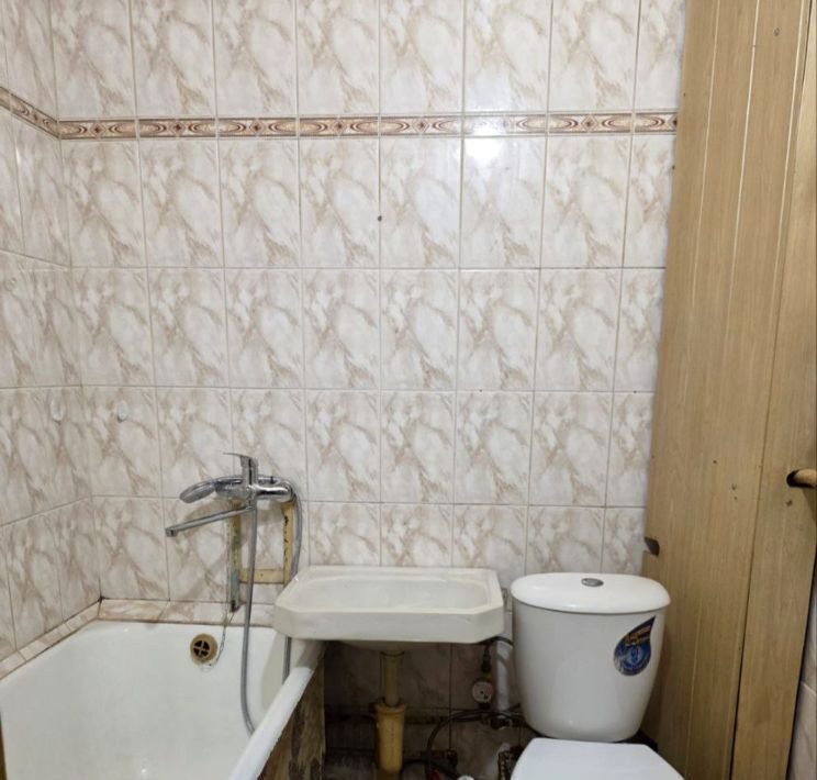 квартира г Красноярск р-н Свердловский ул Анатолия Гладкова 14 фото 10
