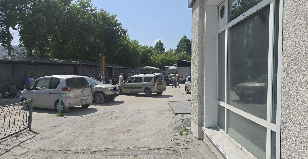торговое помещение г Искитим ул Коротеева 20 фото 9