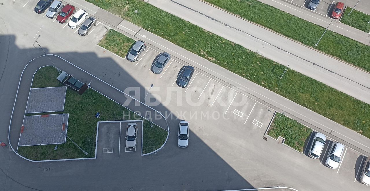 квартира г Березники мкр Усольский ул Строителей 1 фото 14