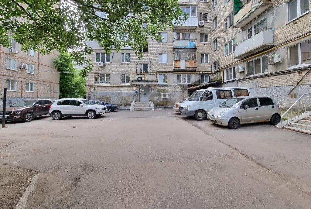 квартира г Саратов р-н Фрунзенский ул им Слонова И.А. 32/40 фото 3
