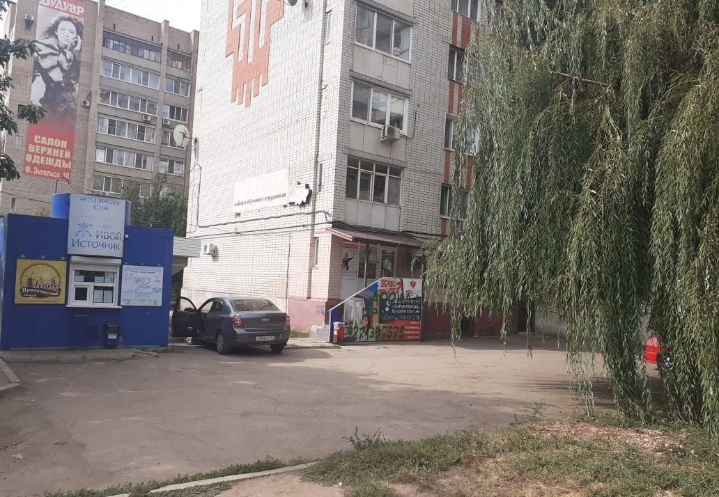 торговое помещение г Энгельс ул Кожевенная 10 Энгельсский р-н, муниципальное образование фото 3