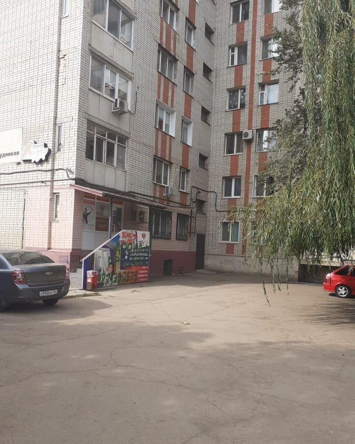торговое помещение г Энгельс ул Кожевенная 10 Энгельсский р-н, муниципальное образование фото 2