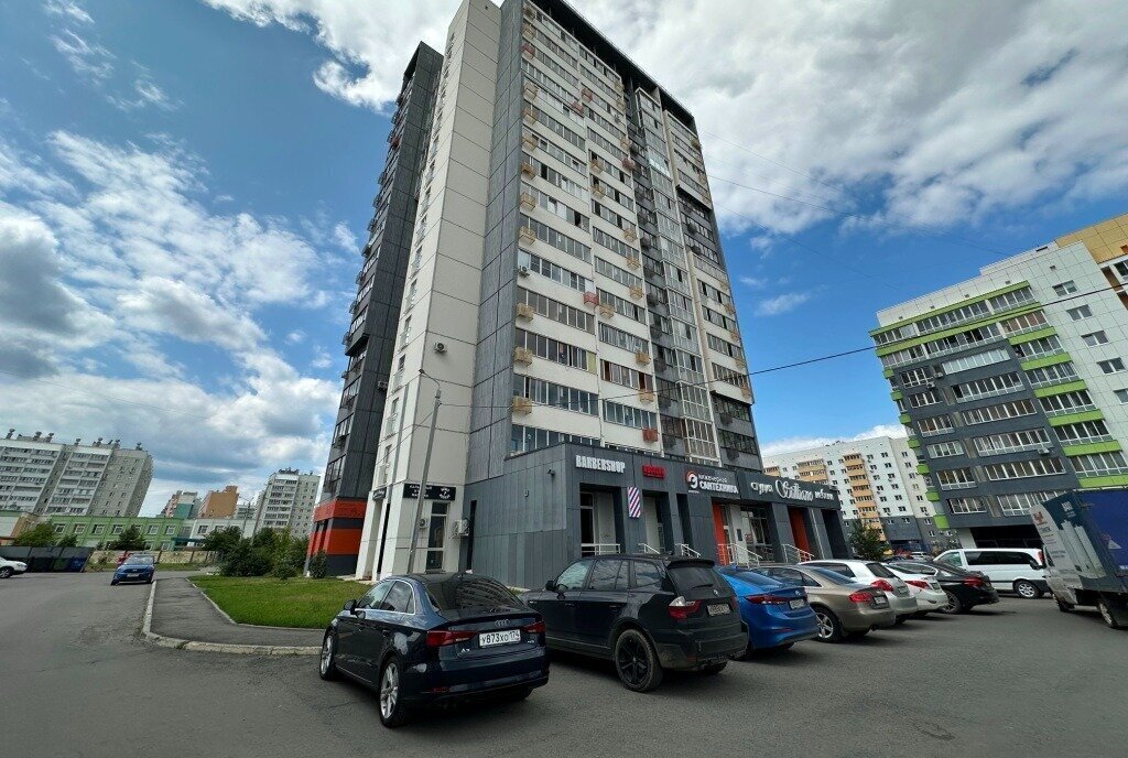 квартира г Челябинск р-н Центральный ул Братьев Кашириных 164 микрорайон «Тополиная аллея» фото 2