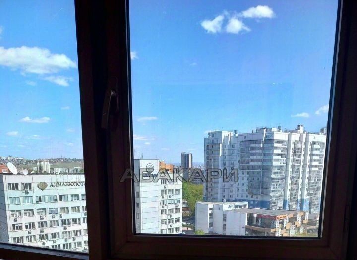 квартира г Красноярск р-н Октябрьский ул Михаила Годенко 7 фото 27