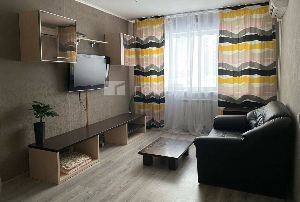 квартира г Барнаул р-н Октябрьский ул Молодежная 16 фото 2