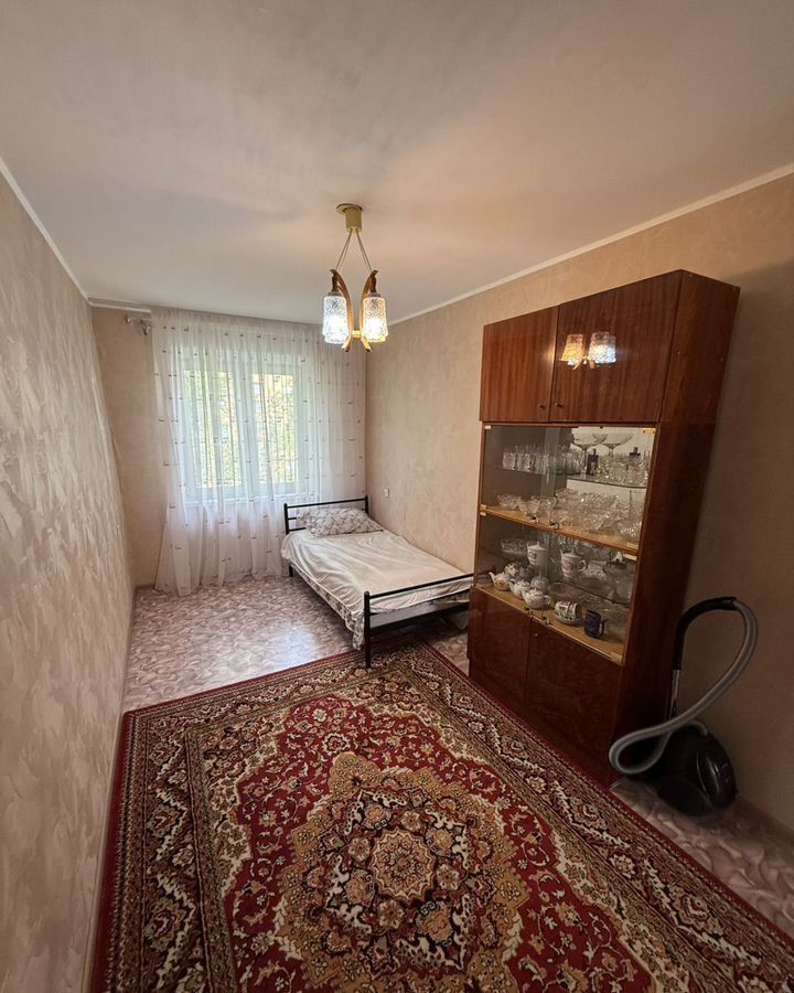 квартира г Златоуст пр-кт им Ю.А.Гагарина 3-й мкр 30 фото 4