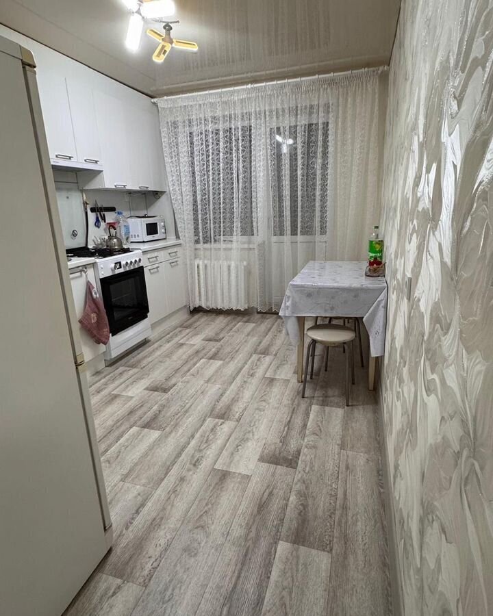 квартира р-н Елабужский г Елабуга ул Сююмбике 28 Республика Татарстан Татарстан, муниципальное образование Елабуга, мкр-н Танайка фото 1