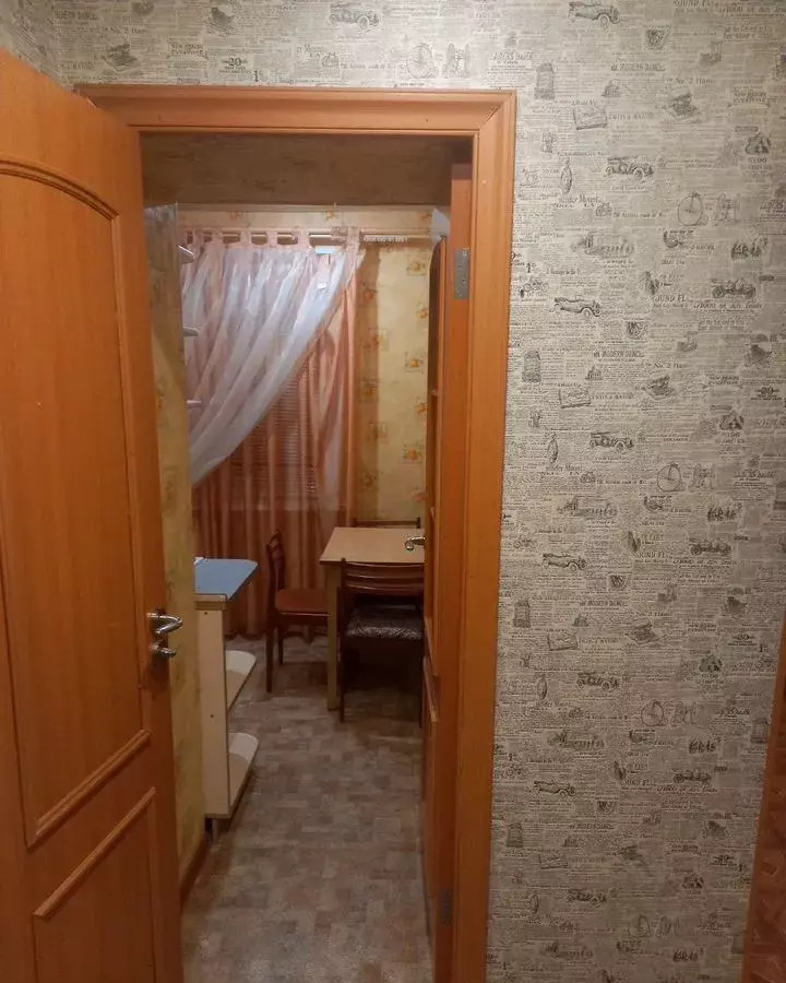 квартира г Волгоград р-н Дзержинский район Семь Ветров ул им. Константина Симонова 38 фото 3